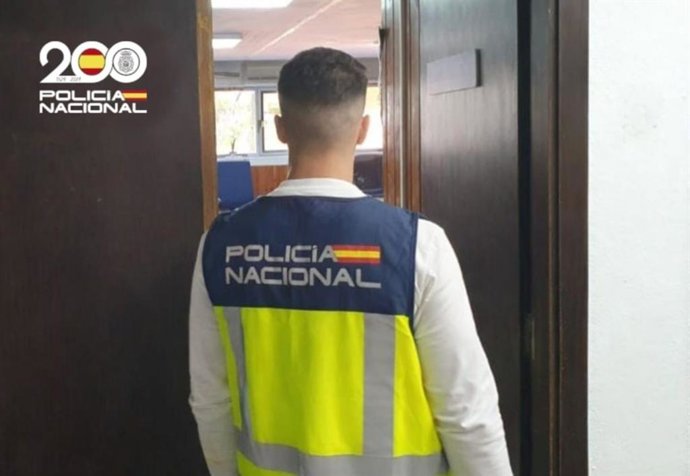Agente de la Policía Nacional.