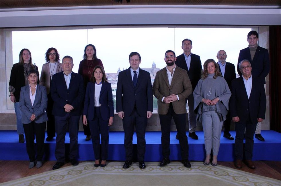 El presidente regional del PP y candidato a la reelección como presidente de la Junta, Alfonso Fernández Mañueco, participa en la presentación de la candidatura del PP por Salamanca