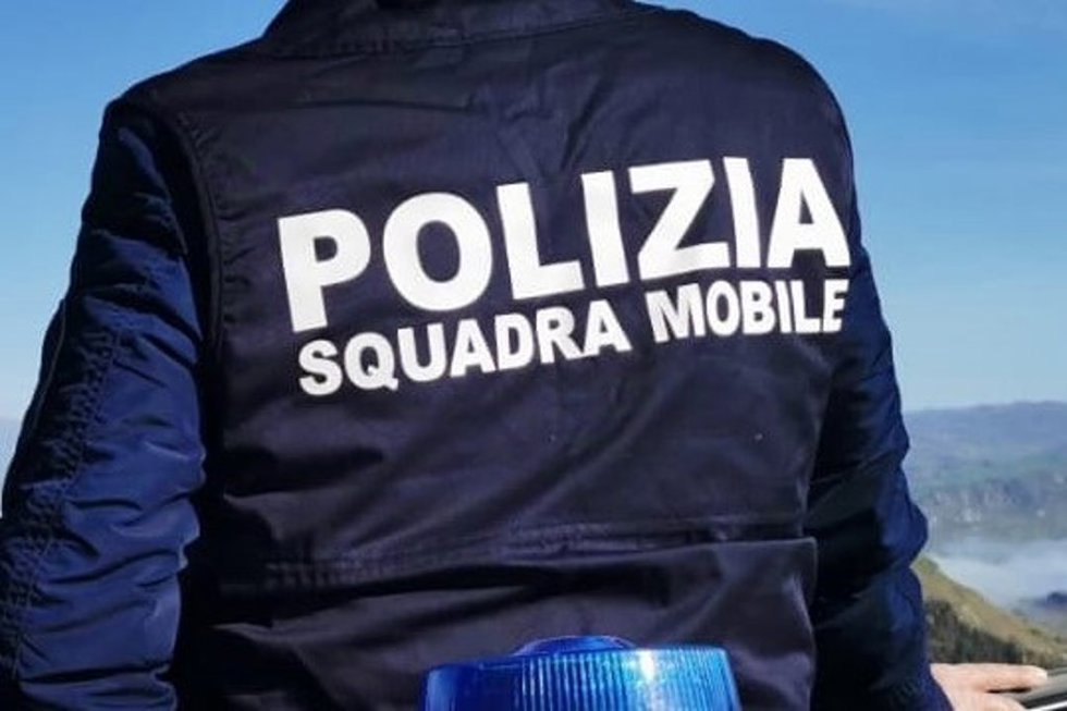 Archivo - Agente de la Policía de Italia