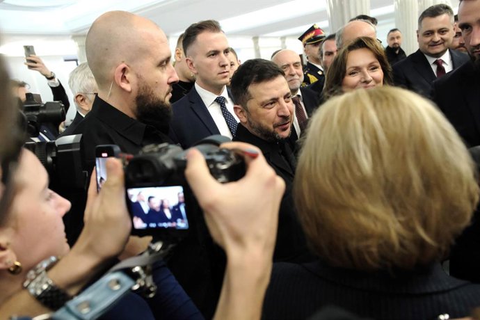 Archivo - Arquivo - 19 de dezembro de 2025, Varsóvia, Varsóvia, Polônia: Sejm RP de Varsóvia, 19/12/2025 O presidente da Ucrânia, Volodymyr Zelensky, no Sejm... Sejm da República da Polônia - Parlamento polonês, 19/12/2025 O presidente da Ucrânia, Volodym