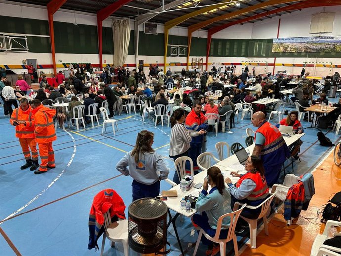 Vecinos de Grazalema evacuados al pablellón el Fuerte de Ronda (Málaga)