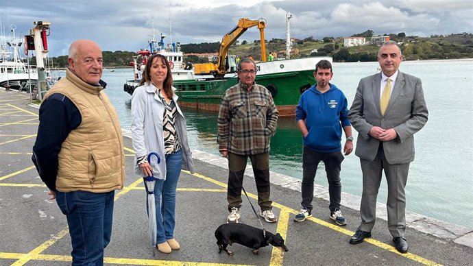 Archivo - Los trabajos de dragado del puerto de San Vicente de la Barquera comienzan mañana
