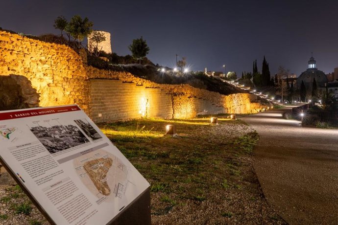 Archivo - Nueva iluminación en el Cerro del Molinete