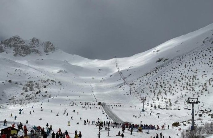 Las estaciones San Isidro y Valle Laciana- Leitariegos en León reciben más de 8.500 visitantes el fin de semana