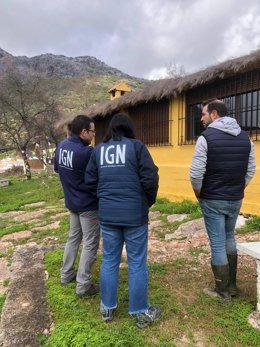 Expertos del IGN en el municipio malagueño de Cortes de la Frontera