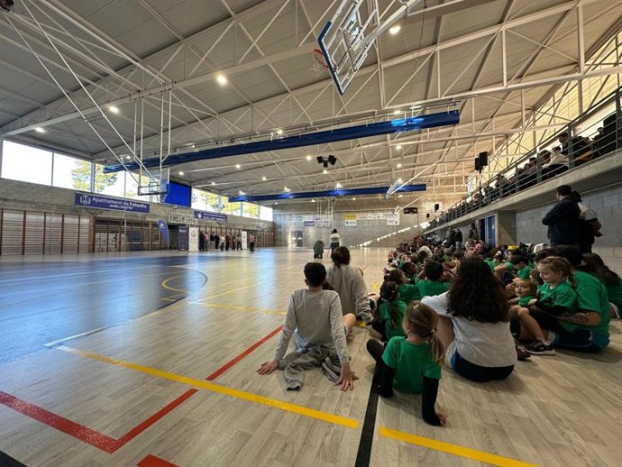 Acto tras la renovación de las instalaciones del pabellón deportivo Guillem Timoner de Felanitx.