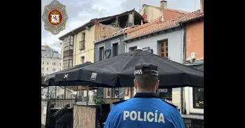 Se desploma sin heridos parte de una fachada de un edificio en León