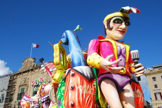 Malta se viste de Carnaval: así se vive la celebración más colorida del Mediterráneo