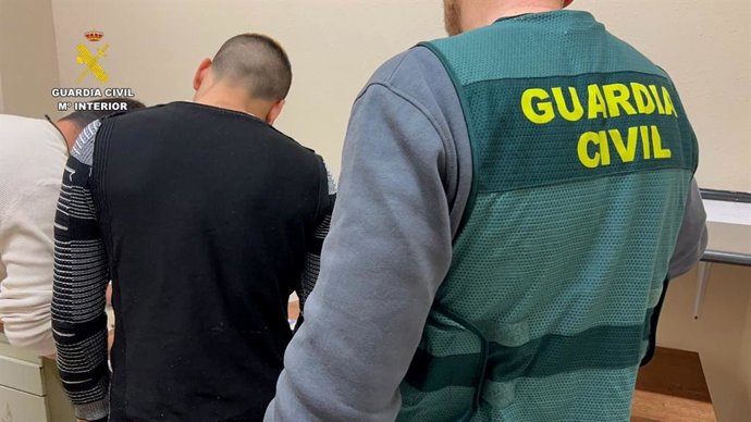 Desarticulado en Bizkaia un grupo dedicado a estafas en Internet mediante anuncios falsos de videoconsolas y smartphones.