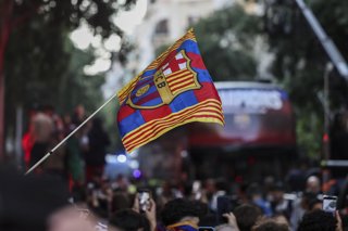 Archivo - Bandera del FC Barcelona