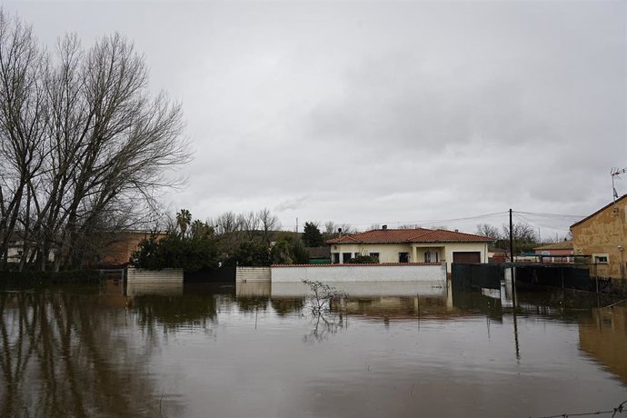 Inundaciones provocadas por el desbordamiento del río Alagón en Coria