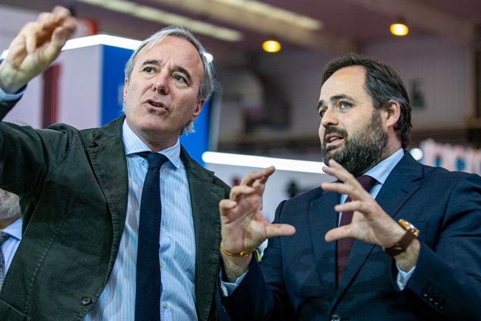 El presidente del PP de Castilla-La Mancha, Paco Núñez, junto al presidente de Aragón, Jorge Azcón.
