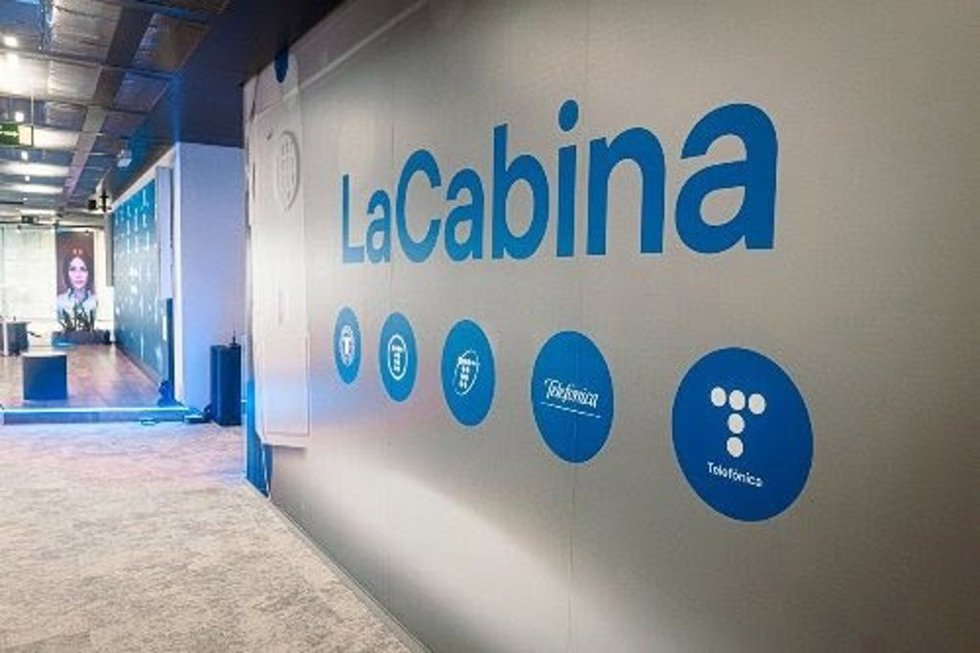 Telefnica ha recibido a más de 5.000 empresas desde que fundó La Cabina