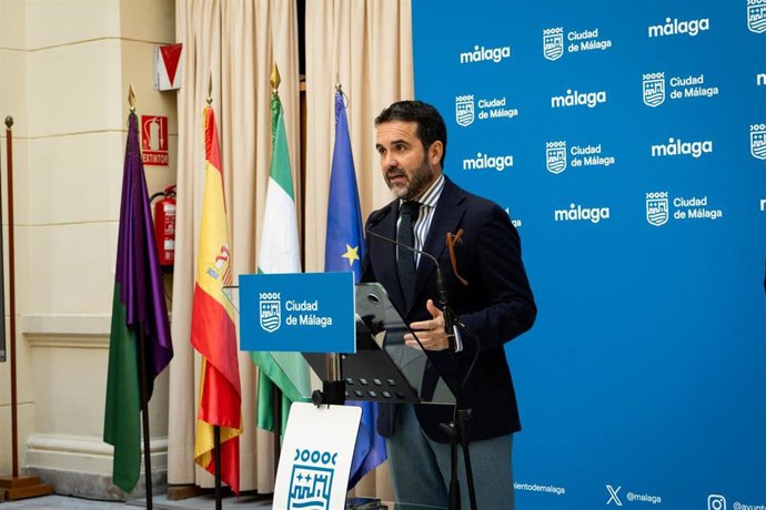 Archivo - El concejal delegado de Turismo y Promoción de la Ciudad, Jacobo Florido, informa sobre el balance turístico de 2025.