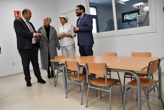 Inauguración del comedor escolar del CEIP 'Maestra Plácida' de Azuqueca de Henares.