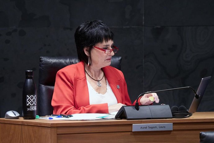 Archivo - La portavoz de EH Bildu en el Parlamento de Navarra, Laura Aznal.
