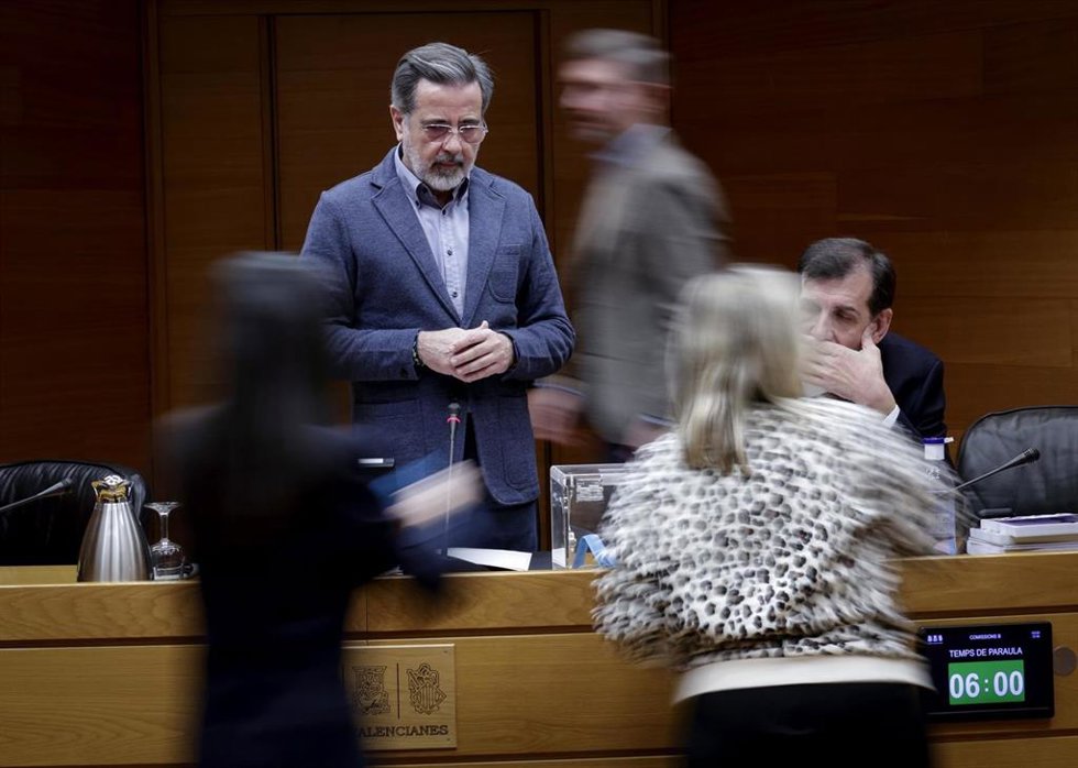 Sesión constitutiva de la comisión de Familia, Política Social e Igualdad de Les Corts
