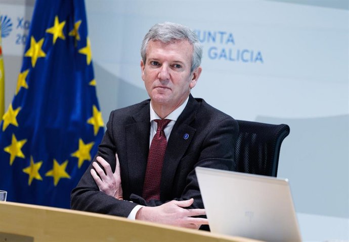 El titular del Ejecutivo gallego, Alfonso Rueda, preside la reunión del Consello de la Xunta.