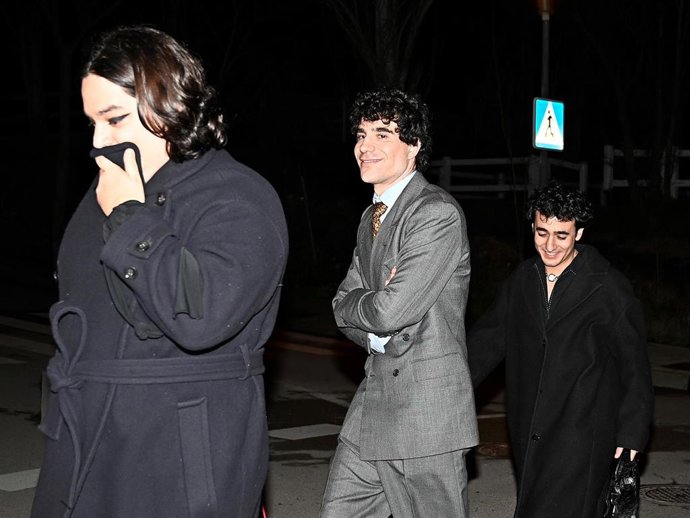 Javier Calvo celebra su cumpleaños rodeado de sus amigos, a 06 de febrero de 2026