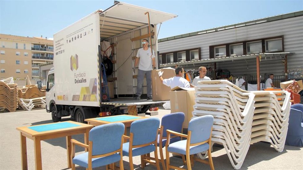 La Fundación Deixalles reutiliza 150 toneladas de objetos y mobiliario de hoteles de Mallorca e Ibiza