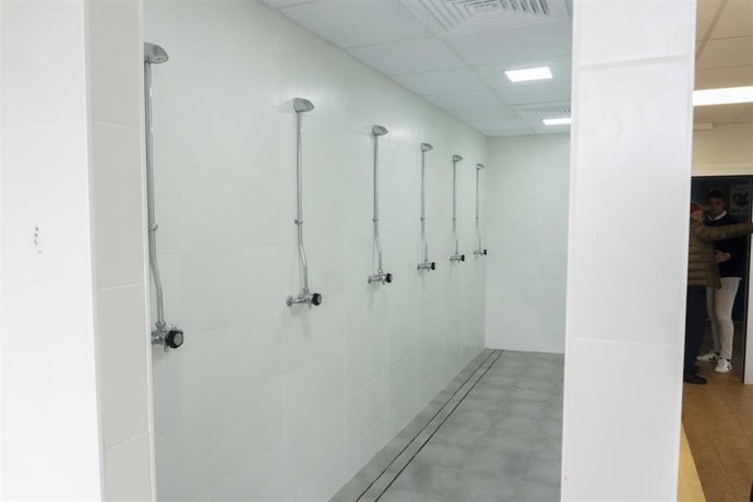 Finalizada la reforma integral de los vestuarios del complejo deportivo Óscar Freire