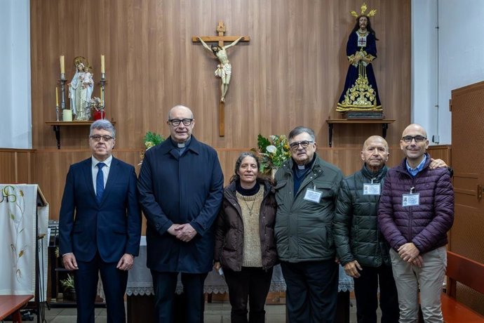 El obispo de Málaga y Melilla, José Antonio Satué, visita el centro penitenciario de Melilla