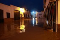 Los 50 vecinos de la zona de El Calerín en Lora del Río (Sevilla) pueden volver a sus casas