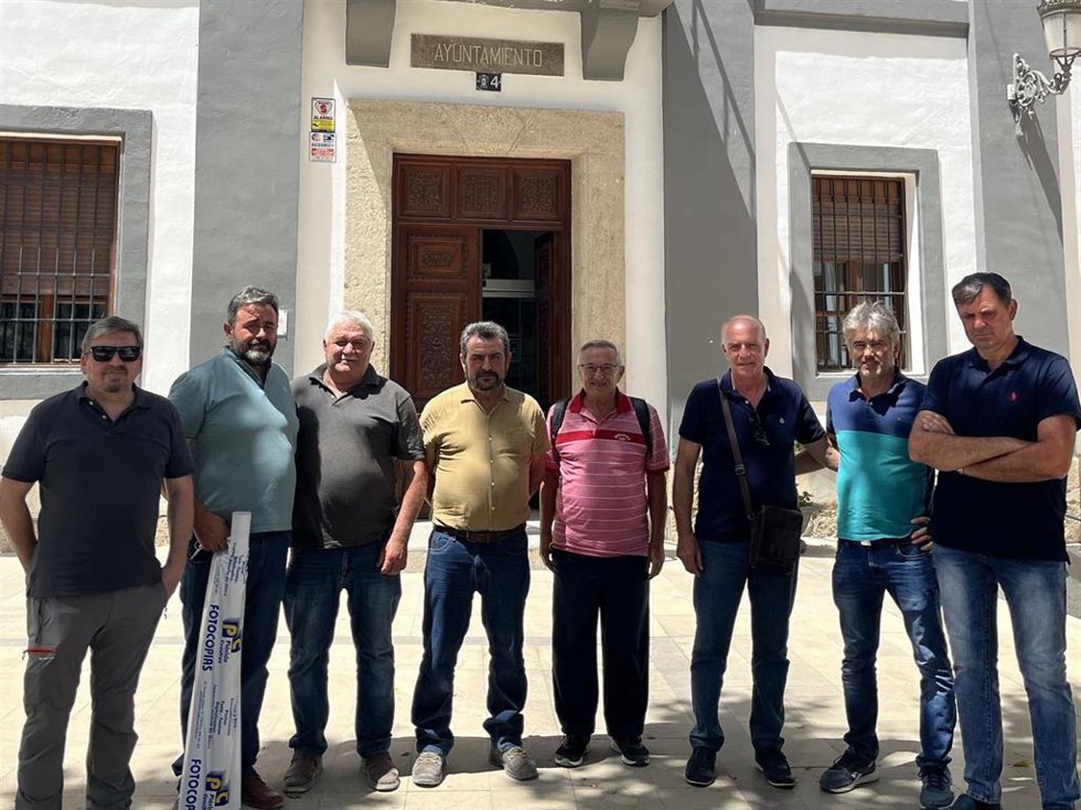 Representantes y presidentes de comunidades de regantes del Guadiana Menor