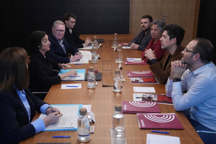 Reunió entre el Govern i els Comuns per negociar els pressupostos del 2026