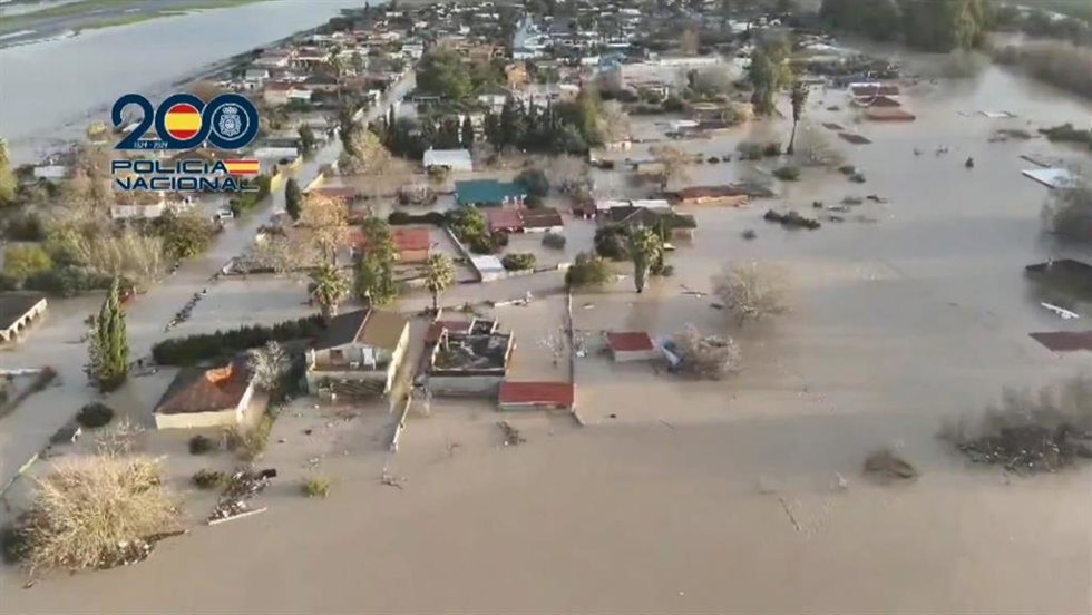 Parcelas junto al aeropuerto de Córdoba afectadas por la crecida del río Guadalquivir, junto a la desembocadura del río Guadajoz.