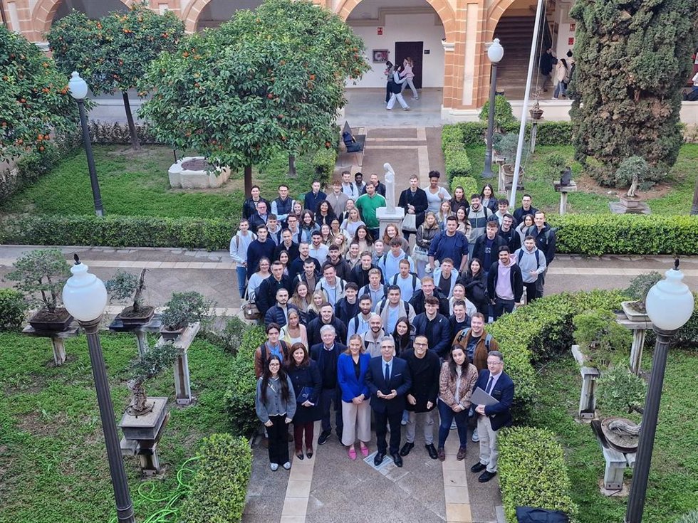 Casi 80 alumnos alemanes se formarán en gestión internacional y competencias globales en la UCAM