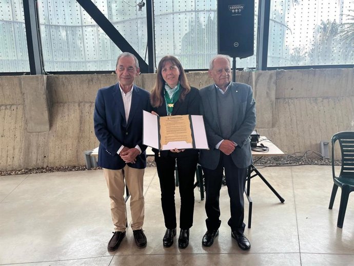 La fundación colombiana Funbotánica reconoce con su máxima distinción el "compromiso histórico" del Botánico.