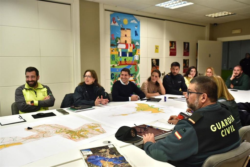 La delegada de la Junta de Andalucía en Málaga, Patricia Navarro, ha desactivado este lunes por la tarde el Puesto de Mando Avanzado (PMA) instalado en la tenencia de alcaldía de Casares Costa,