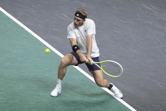 Archivo - Alejandro Davidovich Fokina of Spain during day 4 of the Rolex Paris Masters 2025, ATP Masters 1000 tennis tournament on October 30, 2025 at Paris La Defense Arena in Nanterre near Paris, France - Photo Jean Catuffe / DPPI