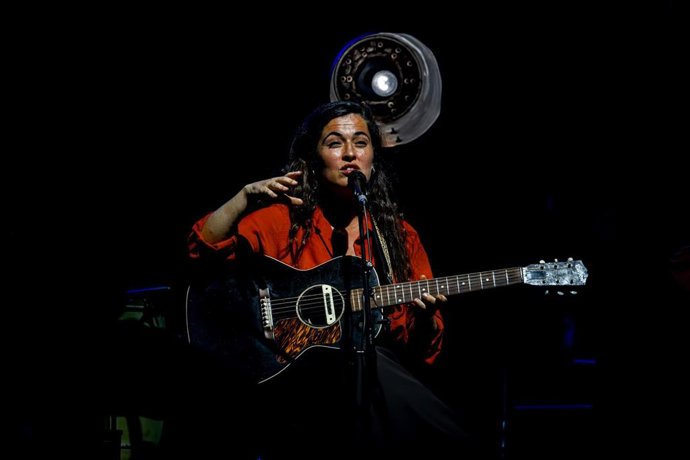 Archivo - La cantante Sílvia Pérez Cruz durante un concierto en el festival Noches del Botánico, en el Real Jardín Botánico Alfonso XIII, a 2 de julio de 2025, en Madrid