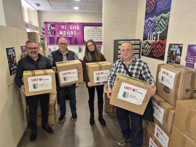 UGT La Rioja Envía A Ucrania Una Tonelada De Ropa Térmica Y Artículos Para Generar Luz, Energía Y Calor