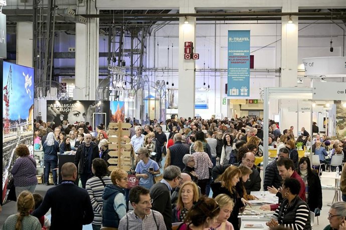 Archivo - El salón de turismo B-Travel