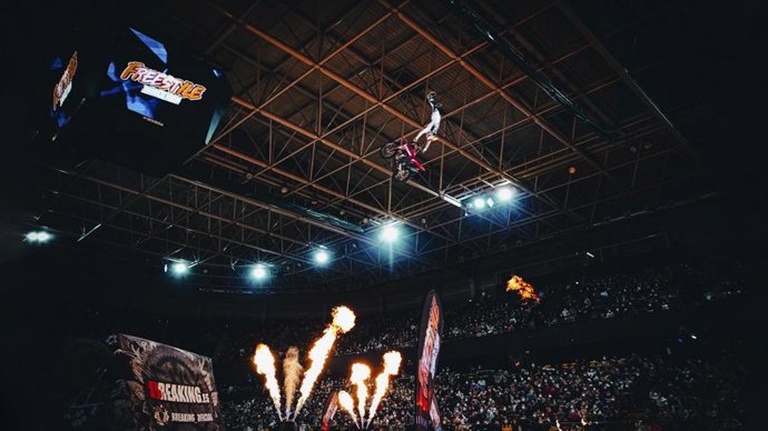 Las acrobacias y "trucos vertiginosos" llegarán al Roig Arena en marzo con el Freestyle World Tour