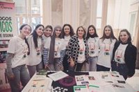 Tolón traslada a las estudiantes que la ciencia necesita "su talento, creatividad y su manera de mirar la realidad"