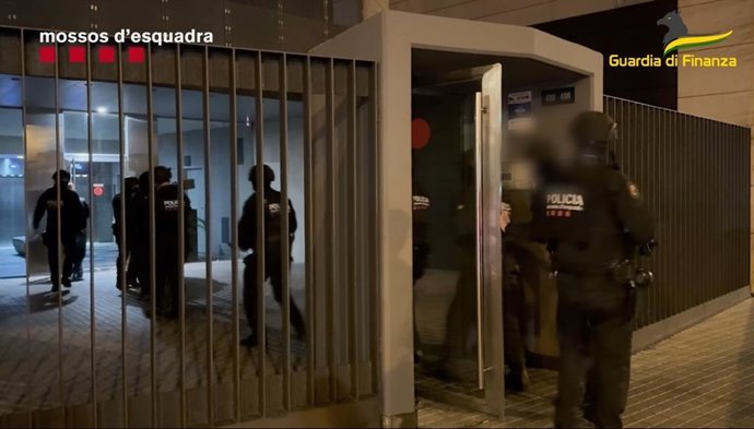 14 Detenidos En Catalunya, Zaragoza Y Málaga Y 2 En Italia De Una Red De Tráfico De Hachís
