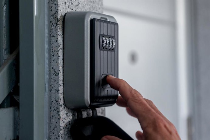 Archivo - Arxiu - Caixa de seguretat d'un pis turístic