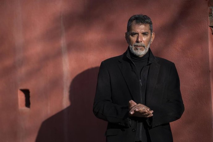 El autor Víctor del Árbol.