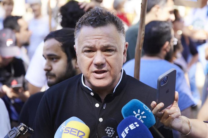 Archivo - El candidato de Podemos Andalucía a la Presidencia de la Junta, Juan Antonio Delgado, en una imagen de archivo.