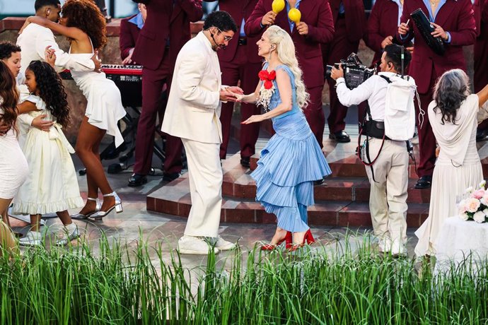 08 February 2026, US, Santa Clara: Lady Gaga and Bad Bunny perform during the Apple Music halftime show at the Super Bowl LIX American football match between the Seattle Seahawks and New England Patriots at Levi Stadium. Photo: Kindell Buchanan/PA Wire/dp