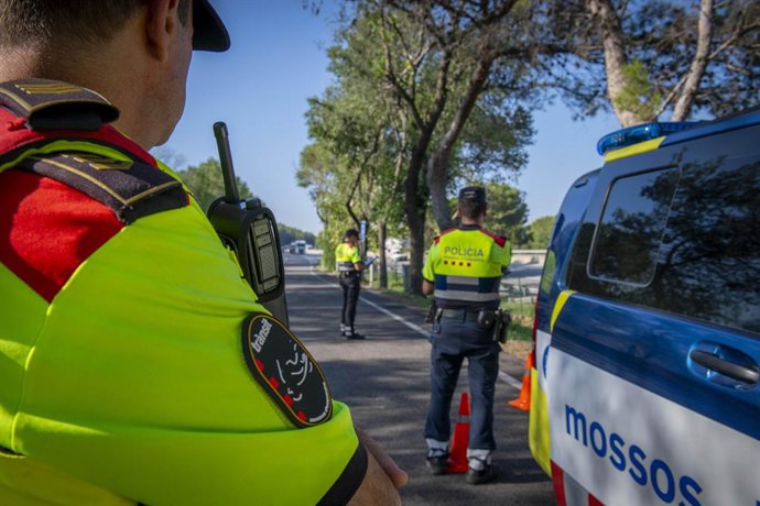 Archivo - Els Mossos d'Esquadra de l'Àrea de Trànsit