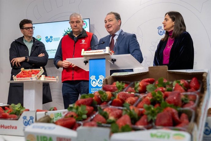 Presentación de la tercera edición de la campaña 'Yo como fresas de Huelva'.