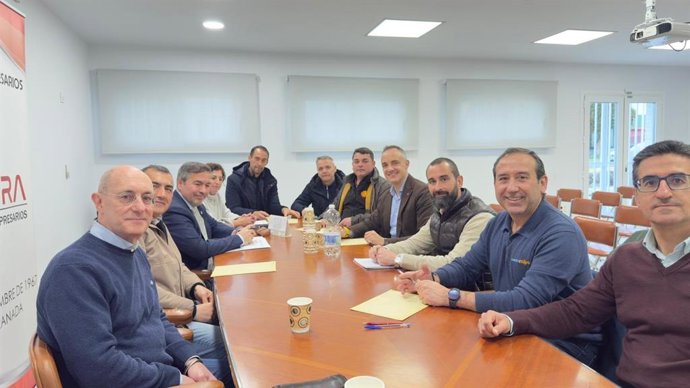 Reunión de la Junta con la Asociación de Empresarios del Polígono Asegra.