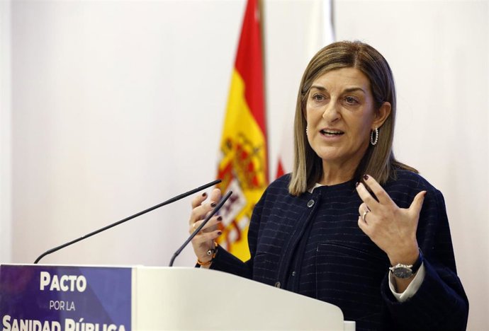 La presidenta de Cantabria, María José Sáenz de Buruaga