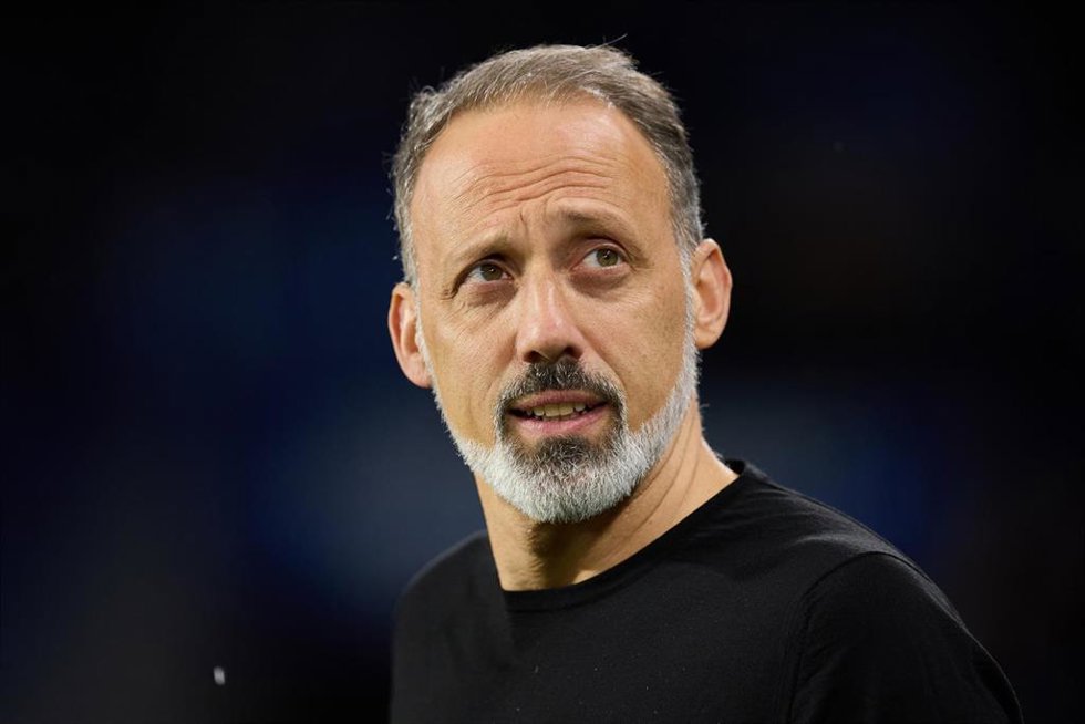 El entrenador de la Real Sociedad, Pellegrino Matarazzo, ante el Elche CF en Anoeta.