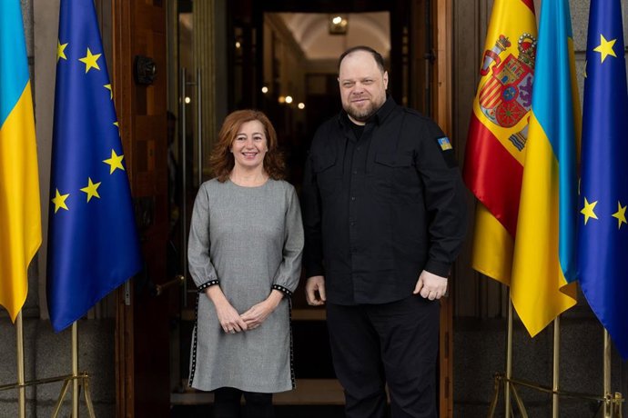 El presidente del Parlamento de Ucrania, Ruslan Stefanchuk, recibido por la presidenta del Congreso, Francina Armengol